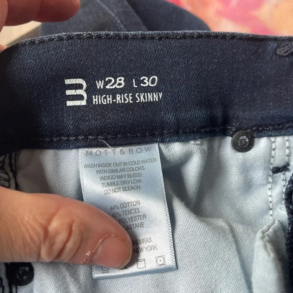 Women's Dark Blue Jeans